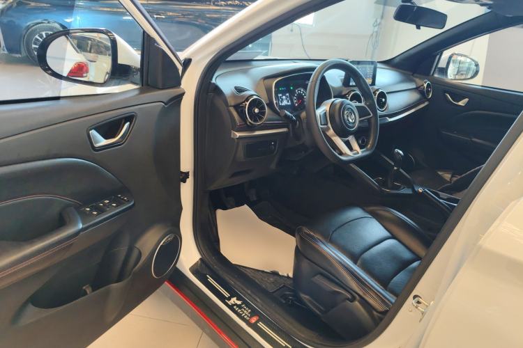 Used Dongfeng Fengon 500 2021 1.5L Manual Enjoyment Model
