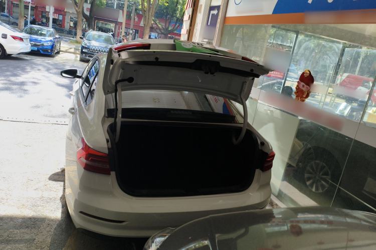 Used Volkswagen Lavida 2019 1.5L Automatic Fashion Edition China VI
