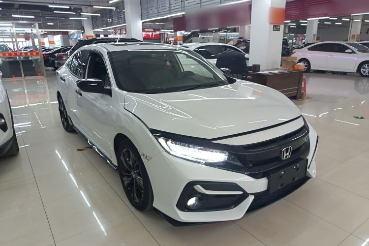 Used Honda Civic 2021 HATCHBACK 220TURBO CVT Trendy Cool Edition
