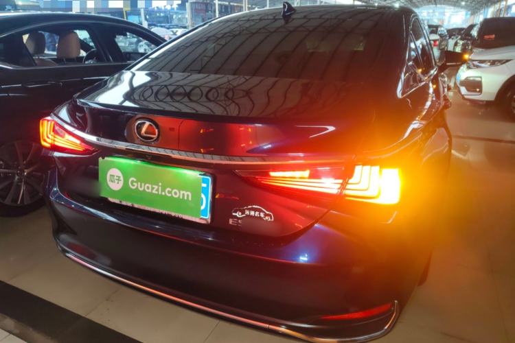 Used Lexus ES 2020 200 Excellence Edition