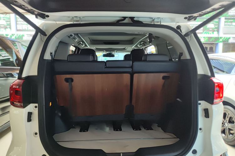 Used GAC Trumpchi M8 2020 390T Deluxe Edition
