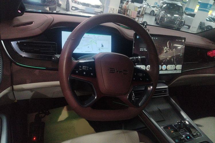 Used BYD Seal 2023 DM-i 1.5T 121km Prestige Model
