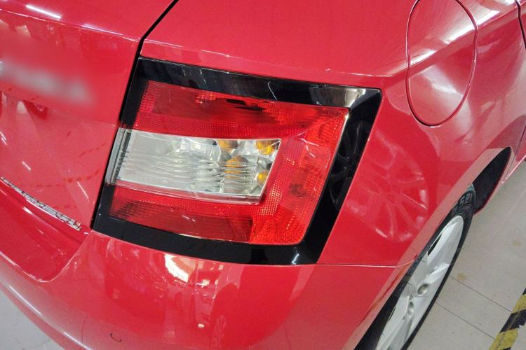 Used Skoda Fabia 2016 1.4L Automatic Car Enjoy Edition
