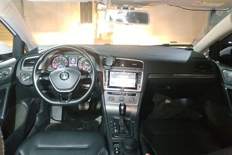 Used Volkswagen Golf 2016 230TSI Automatic Comfort Version