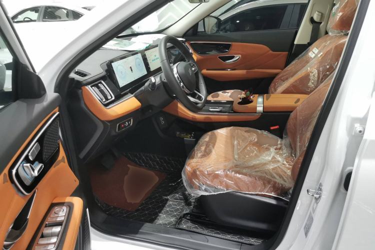 Used  Shanhai L7 2024 1.5T 120km MAX 5-Seater
