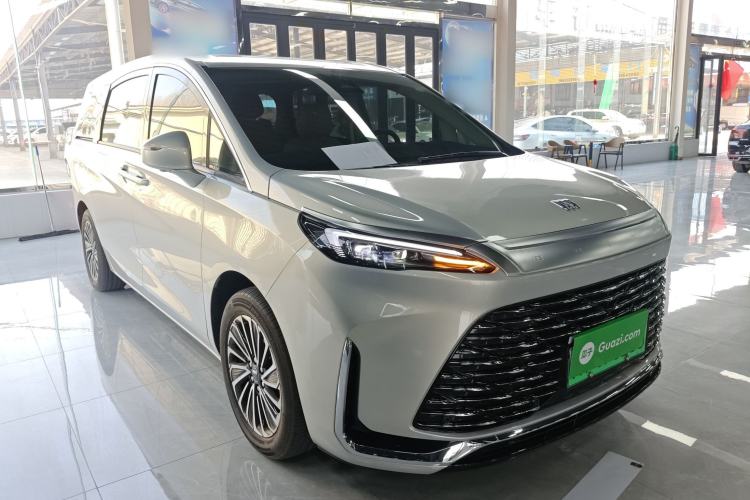 Used Buick GL8 New Energy 2025 Lu Shang Luxury Edition 7-Seater
