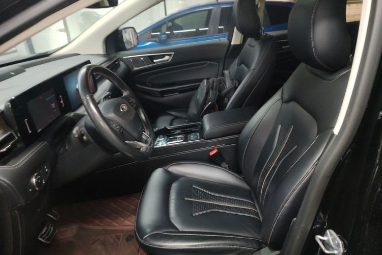 Used Ford Edge 2021 PLUS EcoBoost 245 Two-Wheel-Drive Titanium 7-Seater
