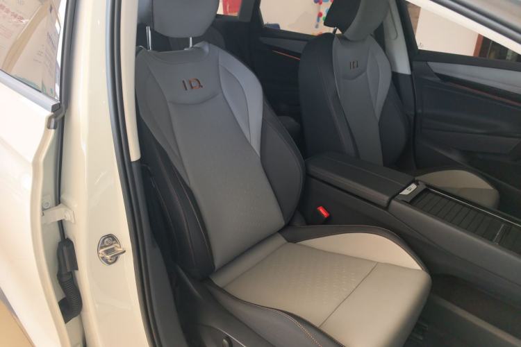 Used Volkswagen ID.7 VIZZION 2024 AIR model
