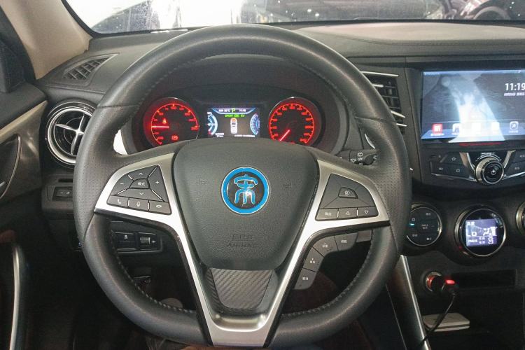 Used BYD Song New Energy 2017 Song DM 1.5TID All-Wheel Drive Prestige Model
