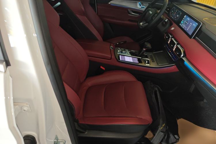 Used JETOUR X70 PLUS 2022 1.5T DCT Luxury Edition 5 Seats
