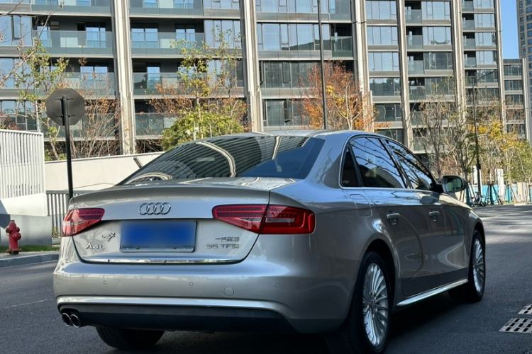 Used Audi A4L 2015 35 TFSI Automatic Comfort Model
