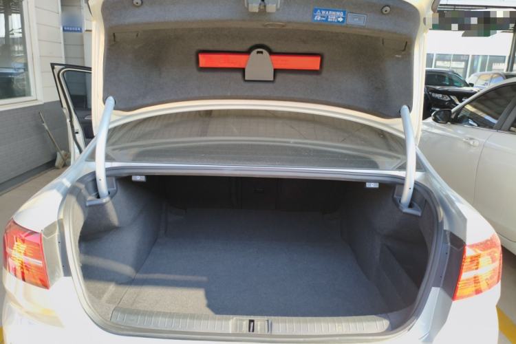 Used Volkswagen Magotan 2017 330TSI DSG Luxury Model