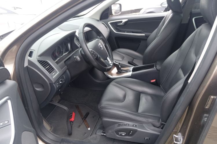 Used Volvo XC60 2017 T5 Smart Upgrade Edition