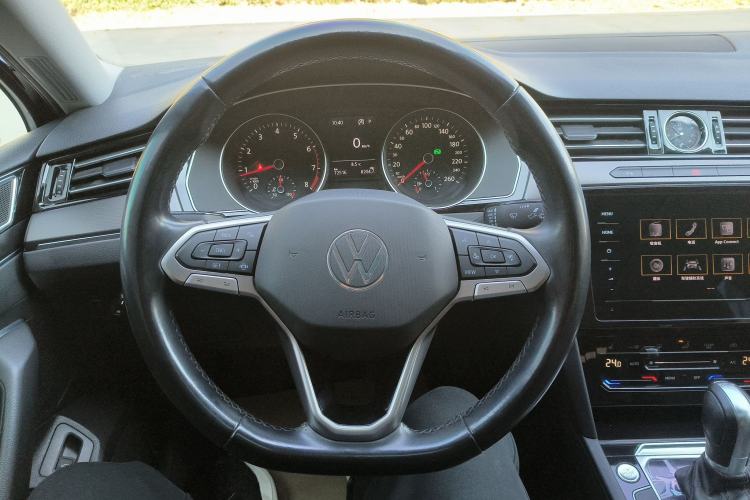 Used Volkswagen Magotan 2020 330TSI DSG Leading Model
