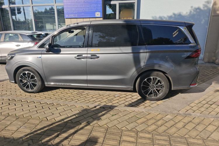 Used Roewe iMAX8 2021 400TGI Supreme Series Prestige Edition
