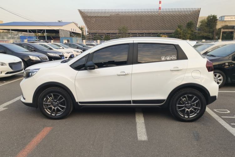 Used Geely Auto Vision X3 2021 PRO 1.5L CVT Deluxe Model
