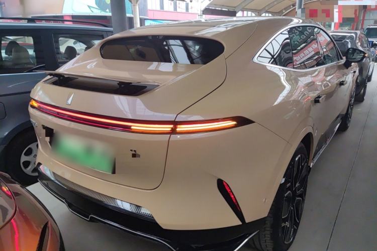 Used  11 2024 630 Rear-Wheel Drive Edition with Three Lasers