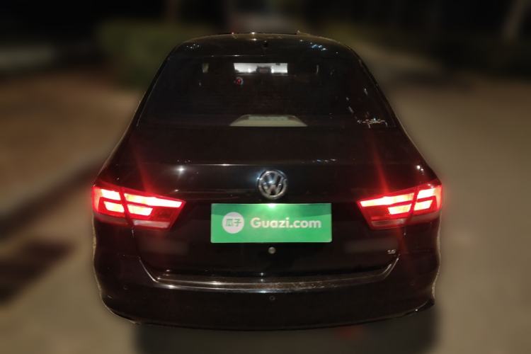 Used Volkswagen Santana 2015 1.6L Manual Comfort Edition
