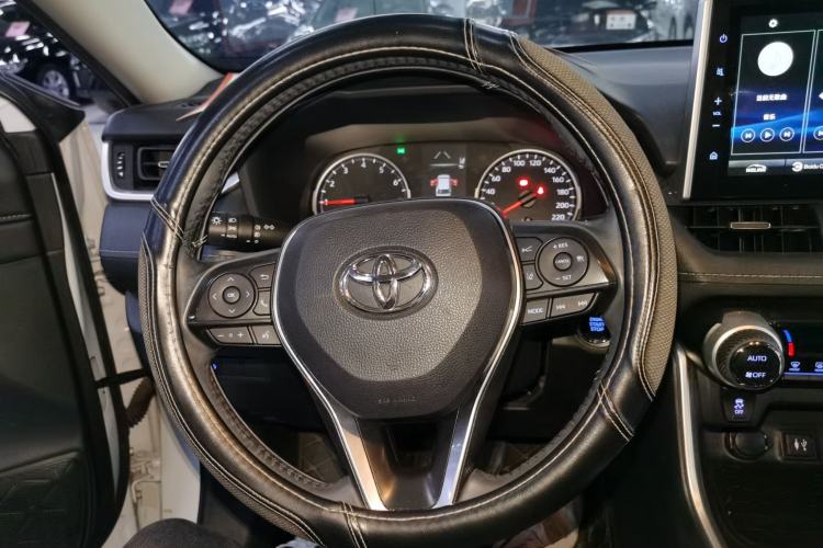 Used Toyota Wildlander 2021 2.0L CVT Two-Wheel Drive Luxury Edition
