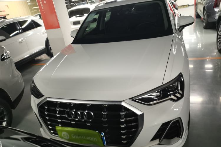 Used Audi Q3 2023 40 TFSI Fashion Dynamic Model