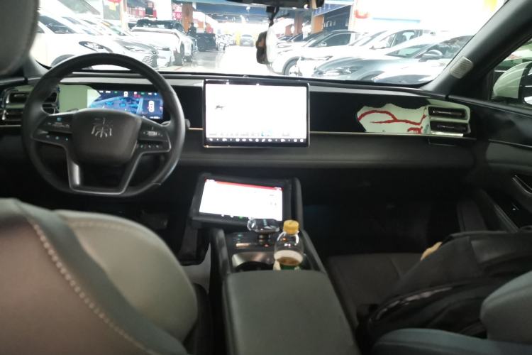 Used BYD Qin L 2025 DM-i Smart Drive 80KM Superior Model