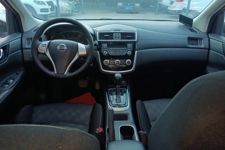 Used Nissan Tiida 2016 1.6L CVT Cool Dynamic Edition
