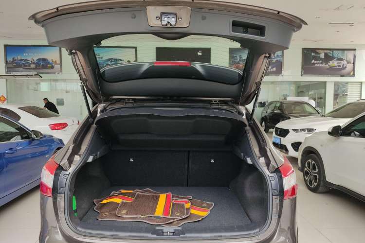 Used Nissan Qashqai 2017 2.0L CVT Smart Enjoyment Version China VI Standard