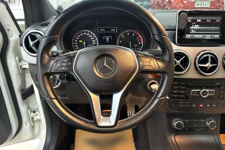 Used Mercedes-Benz B-Class 2012 B 200
