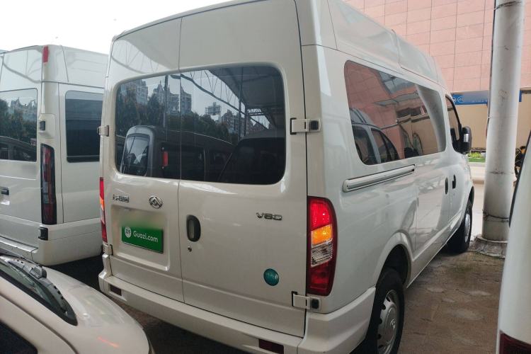 Used SAIC MAXUS Xintu V80 2021 2.0T Manual Classic Aoyuntong Short Wheelbase Mid-Height 7/8/9-Seater
