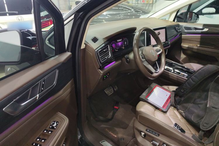 Used Volkswagen Viloran 2023 380TSI Prestige Edition
