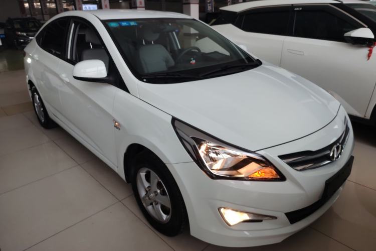 Used Hyundai Verna 2014 1.4L Automatic Smart GLS