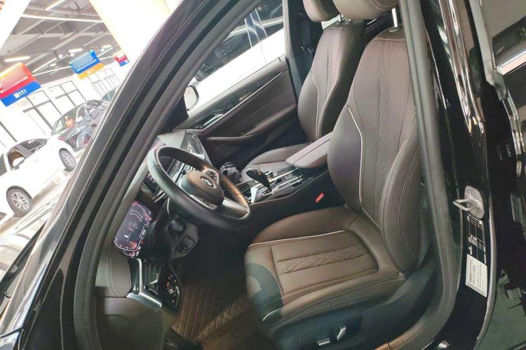 Used BMW 5 Series 2022 Restyled 525Li M Sport Package
