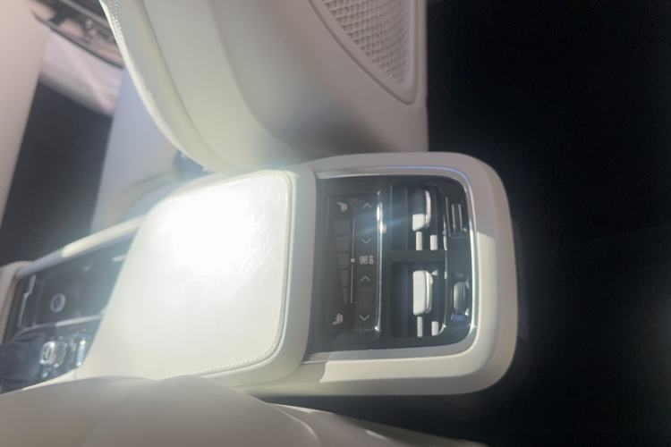 Used Volvo XC90 2015 T6 Zhiya Edition 7-seater
