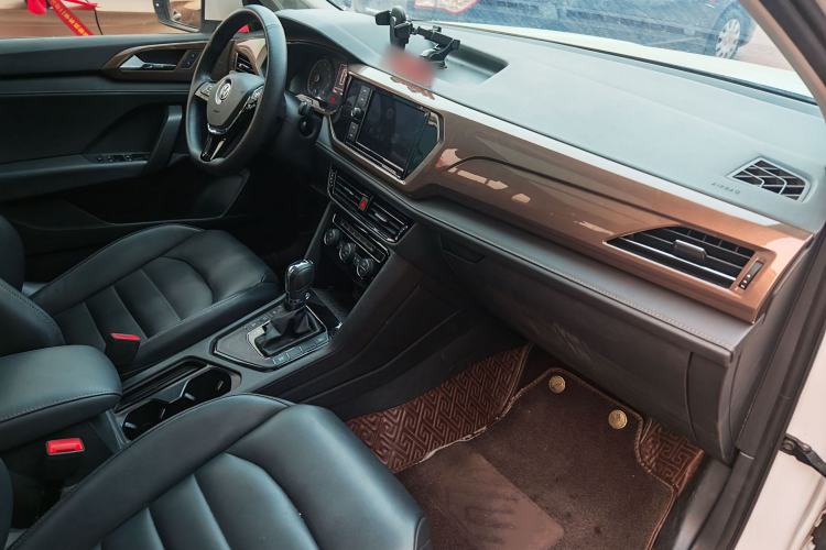 Used Volkswagen Tharu 2019 280TSI Two-Wheel Drive Luxury Version China VI Standard
