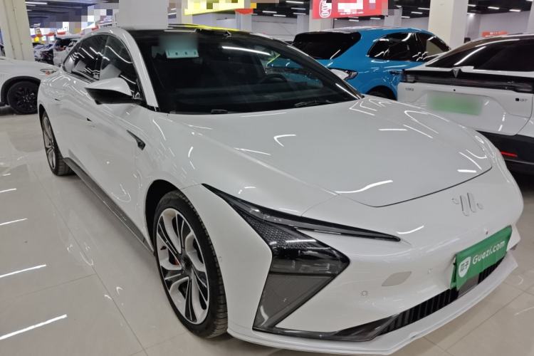 Used  L7 2022 Dynamic Model
