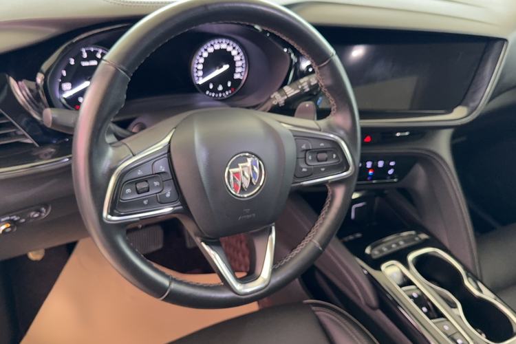 Used Buick Envision 2022 Encore Plus 652T Five-Seat All-Wheel-Drive Luxury Model
