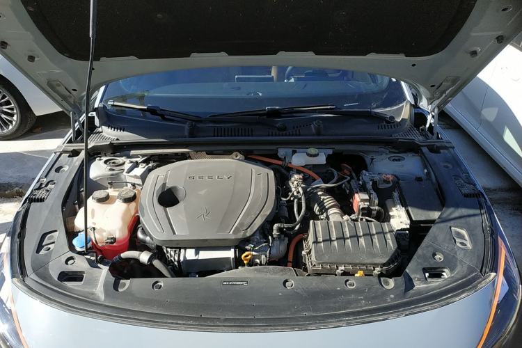 Used  L6 2023 125km MAX
