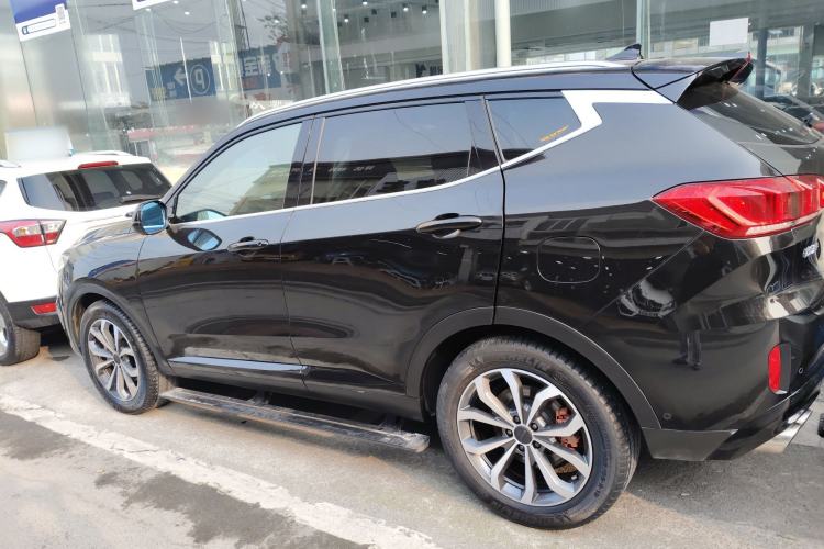 Used Wey VV6 2018 2.0T Two-Wheel Drive Flagship Version China V Standard
