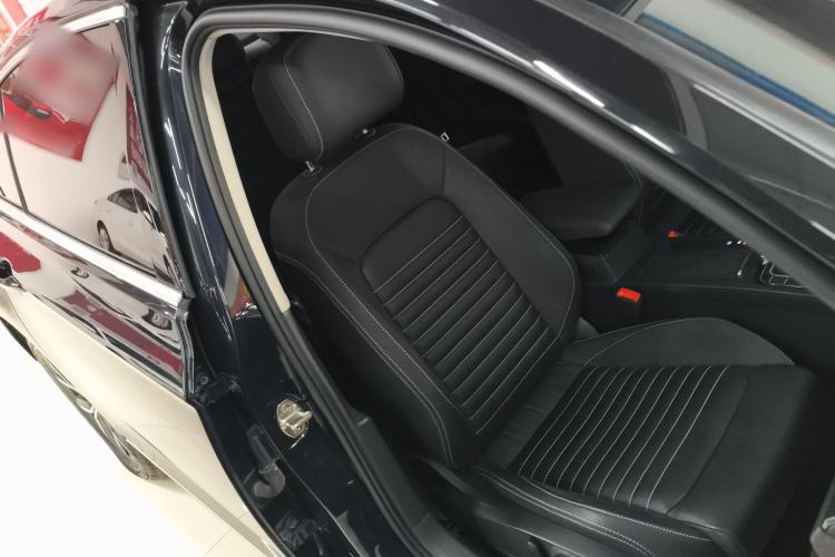 Used Volkswagen Magotan 2020 330TSI DSG Leading Model
