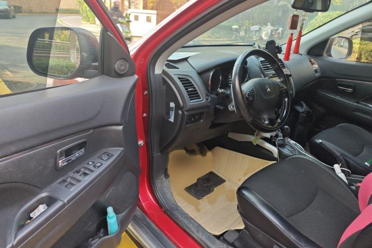 Used Peugeot 4008 2013 2.0L 4x4 Fashion Edition
