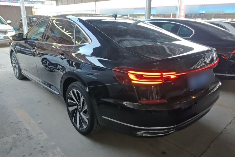 Used Volkswagen Passat 2022 330TSI Starry Luxury Edition
