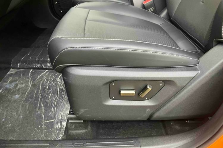 Used iCAR V23 2025 401 Two-Wheel Drive Intelligent Driving Version
