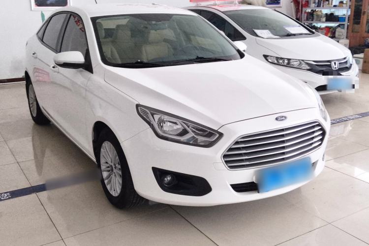 Used Ford Escort 2015 1.5L Manual Comfort Model
