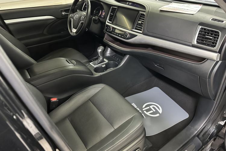 Used Toyota Highlander 2021 2.0T Four-Wheel Drive Prestige Version 7 Seats