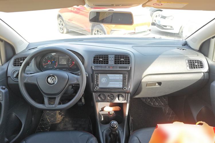 Used Volkswagen Polo 2014 1.4L Manual Fashion Edition
