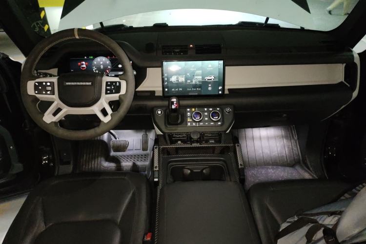 Used Land Rover Defender 2024 90 2.0T P300 S
