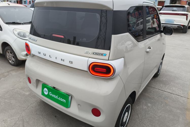 Used Wuling Hongguang MINIEV 2024 3rd Generation 215km Youth Edition
