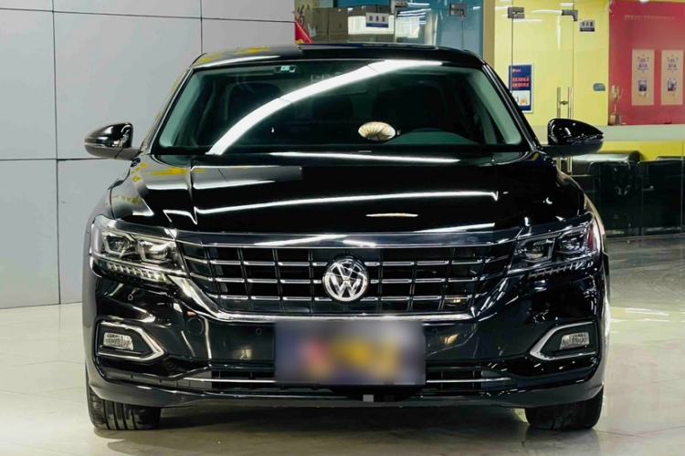 Used Volkswagen Passat 2020 330TSI Luxury Edition China VI