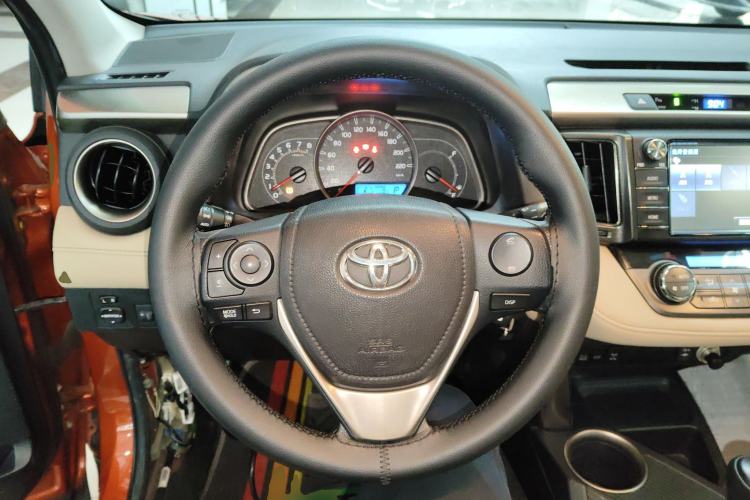 Used Toyota RAV4 2013 2.0L CVT Four-Wheel Drive Fashion Edition
