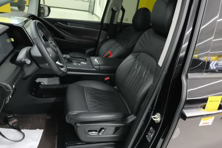 Used GAC Trumpchi M8 2024 Master Series 400T Prestige Edition
